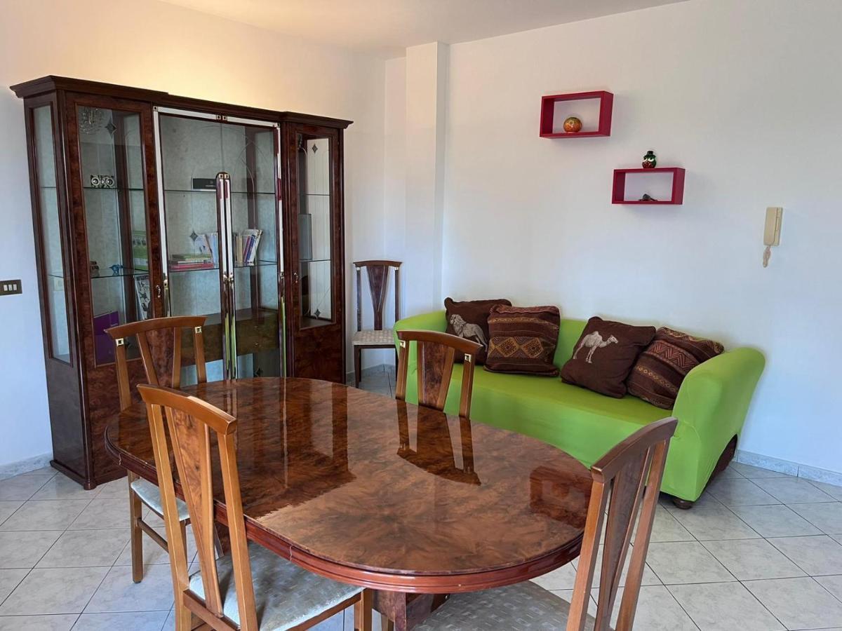 Fco Airport Titina'S House Apartment Fiumicino Luaran gambar